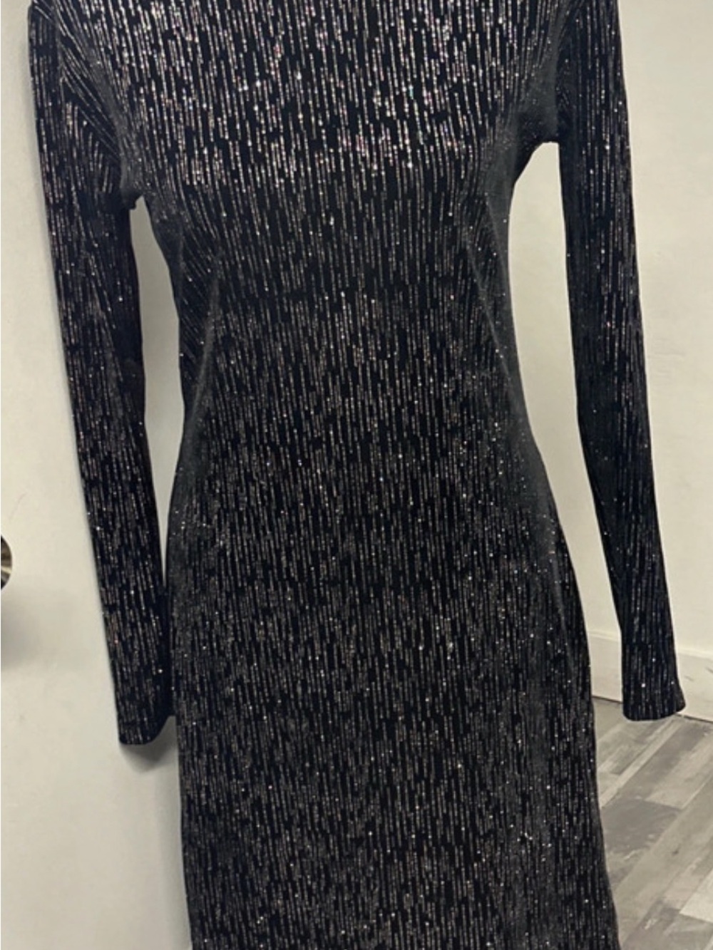 Ronni Nicole Black Metallic-Thread Long Sleeve Dress